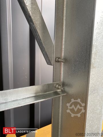 Kragarmregal ca. 4,16 lfm. Kragarmregal H: 416 cm T: 137 cm , 500kg/Arm , 4 Lagerebenen