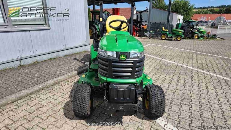 John Deere X950R mit 1,37m Schnittbreite John Deere X950R mit 1,37m Schnittbreite