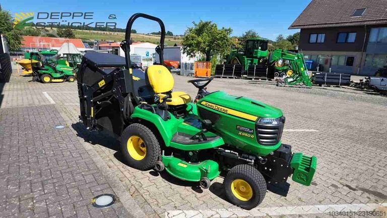 John Deere X950R mit Hochentleerung John Deere X950R mit Hochentleerung