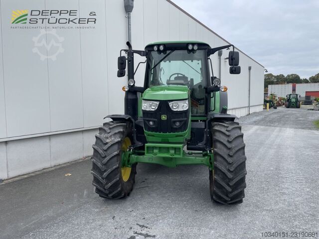 John Deere 6120M John Deere 6120M