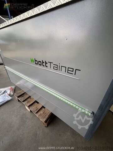 Stihl BottTainer - mobiler Akku-Container für Pritsche Stihl BottTainer - mobiler Akku-Container für