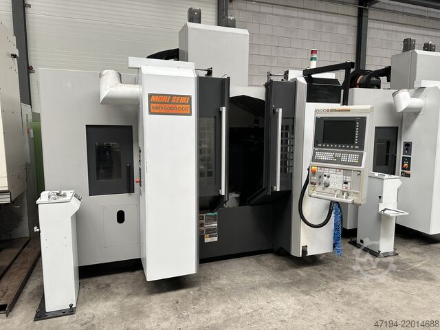 Vertical machining center Mori Seiki NMV5000 DCG