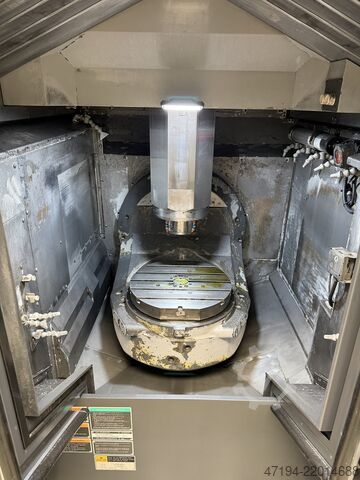 Vertical machining center Mori Seiki NMV5000 DCG