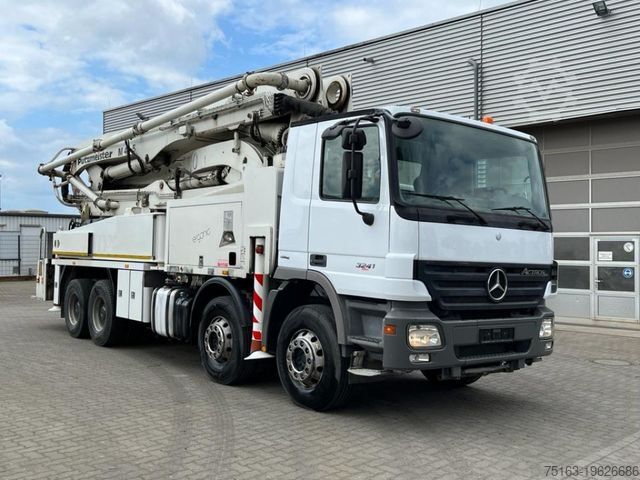 Betonpumpen-LKW MERCEDES-BENZ Actros 3241 B 8x4 Betonpumpe Putzmeister 42m