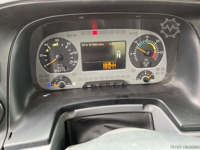 Betonpumpen-LKW MERCEDES-BENZ Actros 3241 B 8x4 Betonpumpe Putzmeister 42m