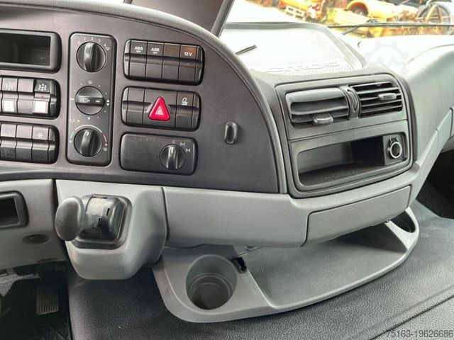 Betonpumpen-LKW MERCEDES-BENZ Actros 3241 B 8x4 Betonpumpe Putzmeister 42m