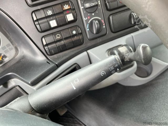 Betonpumpen-LKW MERCEDES-BENZ Actros 3241 B 8x4 Betonpumpe Putzmeister 42m