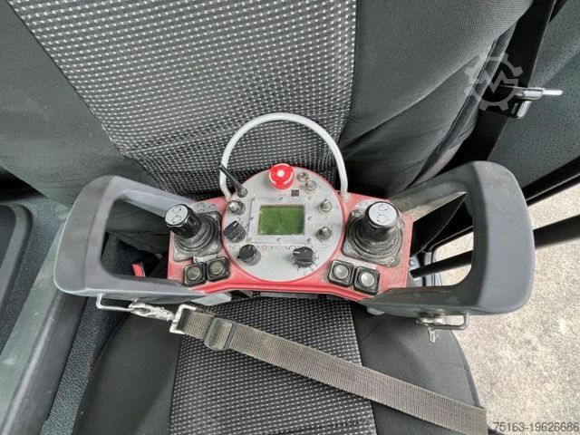 Betonpumpen-LKW MERCEDES-BENZ Actros 3241 B 8x4 Betonpumpe Putzmeister 42m