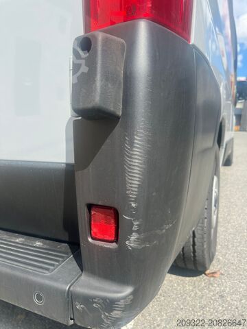 Wohnwagen/Wohnmobil Fiat Weinsberg Carabus 600 K | 4 Posti Letto | Completamente Attrezzato