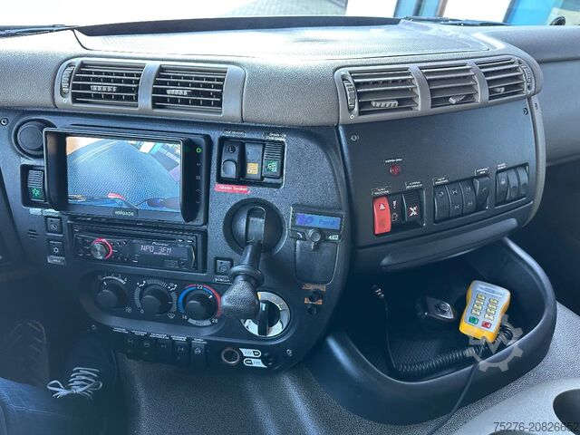 Kipper mit Kran Ginaf X 3335 S 6x6 2 zijdigge Kipper /Z-kraan Euro 5