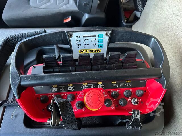 Kipper mit Kran Ginaf X 3335 S 6x6 2 zijdigge Kipper /Z-kraan Euro 5