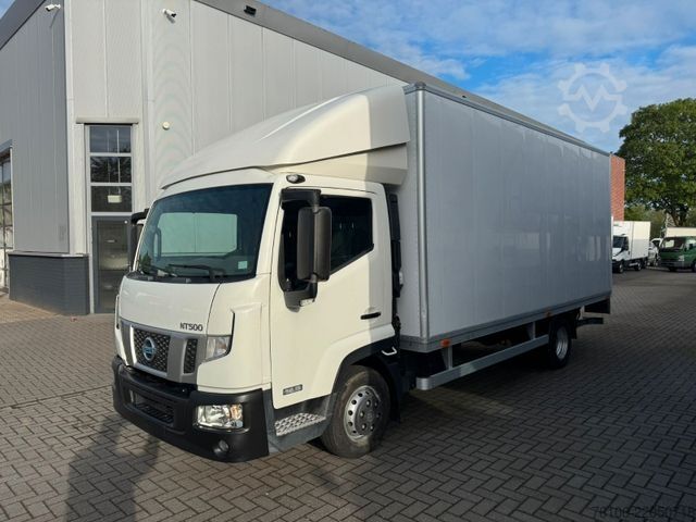 Box van NISSAN NT500 56.15 Koffer mit LBW*Ahk*nur 34.800 km *