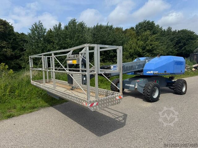 Telescopic boom lift Aichi SP14C