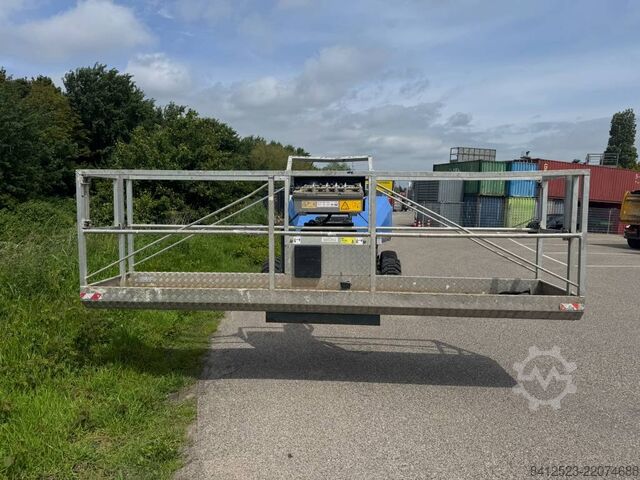 Telescopic boom lift Aichi SP14C