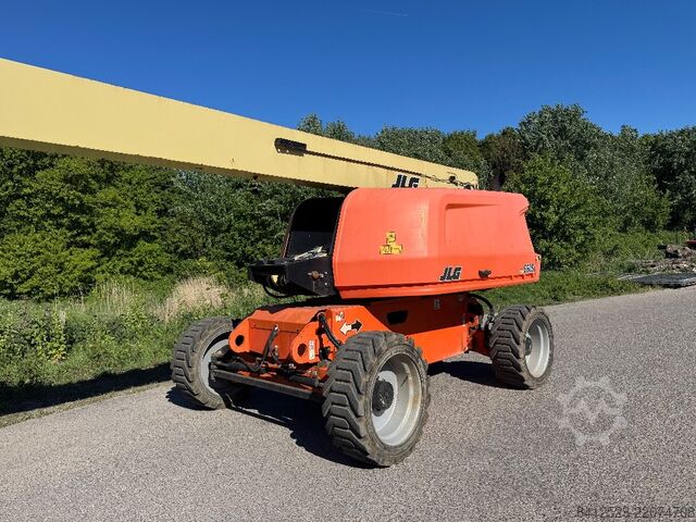 Telescopic boom lift JLG 660 SJ