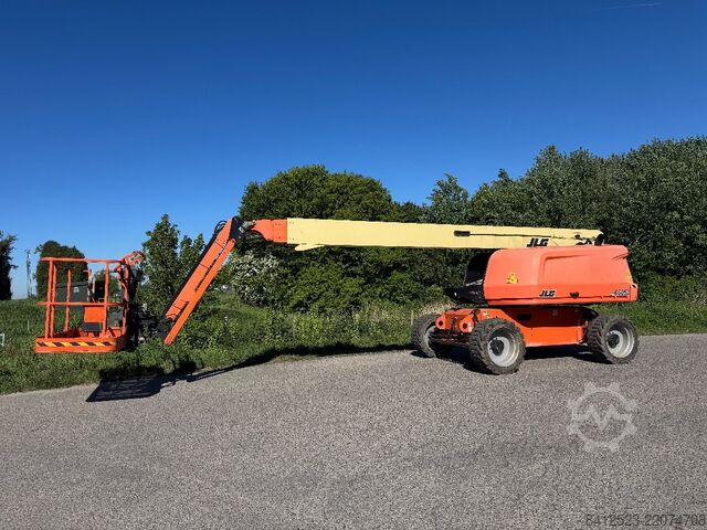 Telescopic boom lift JLG 660 SJ