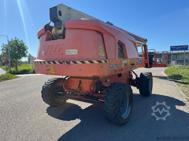 Telescopic boom lift JLG 660 SJ