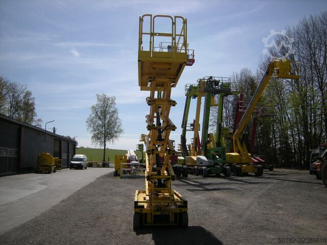 Scissor lift Genie GS 4047 (ID1234)