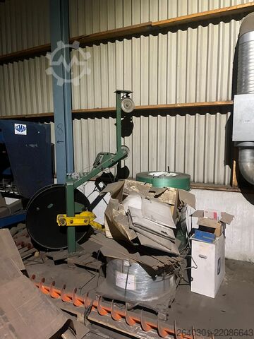 Pack press with plastic strappin Pack press Signode AK2-200