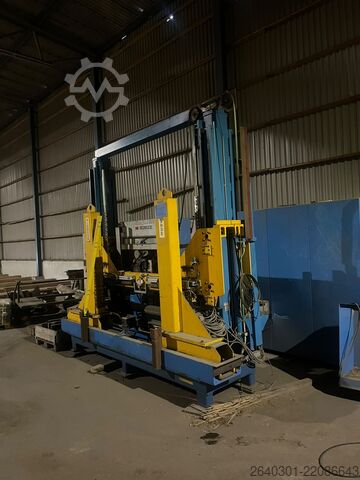 Pack press with plastic strappin Pack press Signode AK2-200