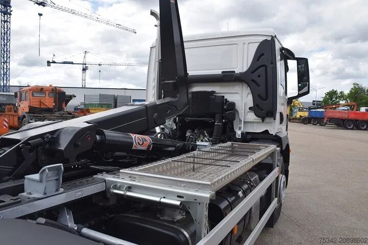 Hook arm system MAN TGM 18.320