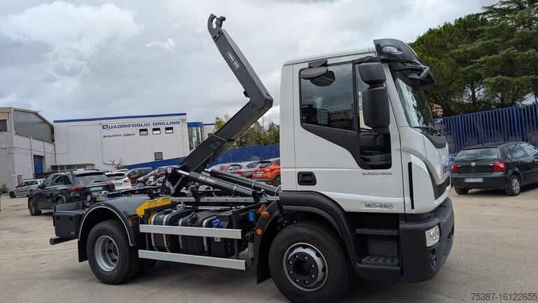 Hakenlift LKW IVECO 160E28