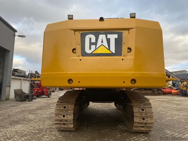 Crawler excavator Caterpillar 390FL ME