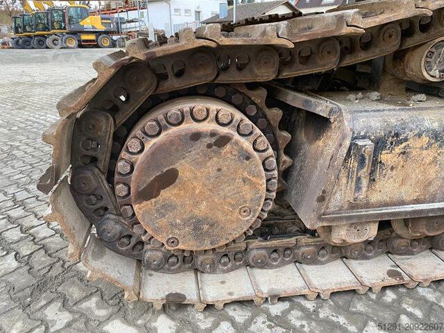 Crawler excavator Caterpillar 390FL ME