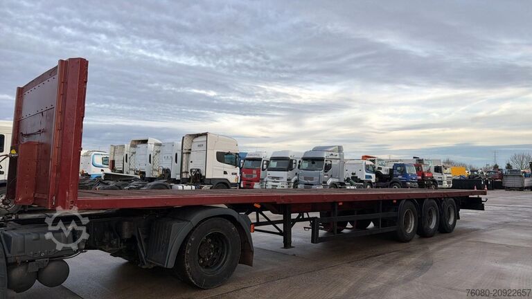 Flatbed Wielton PTS 34.100 (DRUM BRAKES / FREINS TAMBOURS)