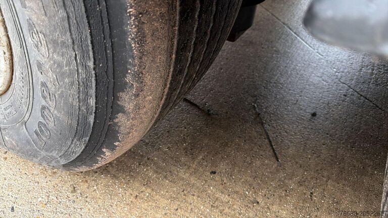 Flatbed Wielton PTS 34.100 (DRUM BRAKES / FREINS TAMBOURS)