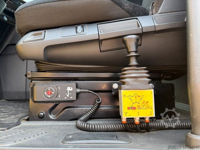 Standard SZM MERCEDES-BENZ ACTROS 1846 4x4 HAD Eur 6 Kipphydraulik Retarder