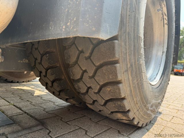 Standard SZM MERCEDES-BENZ ACTROS 1846 4x4 HAD Eur 6 Kipphydraulik Retarder