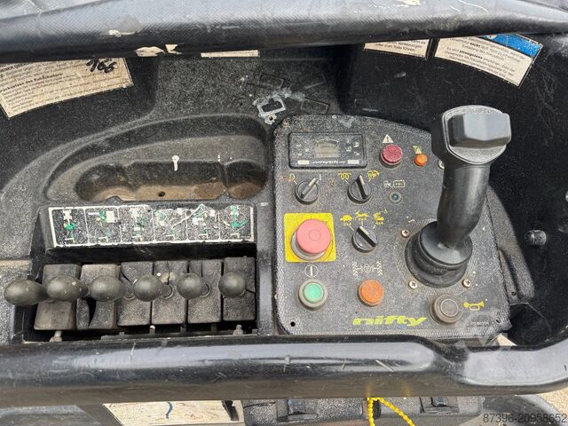 Articulated boom lift Niftylift HR21 HYBRID 4X4 hoogwerker Knikarmhoogwerker