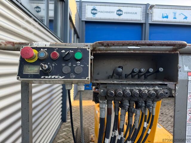 Articulated boom lift Niftylift HR12NE Hoogwerker Knikarmhoogwerker