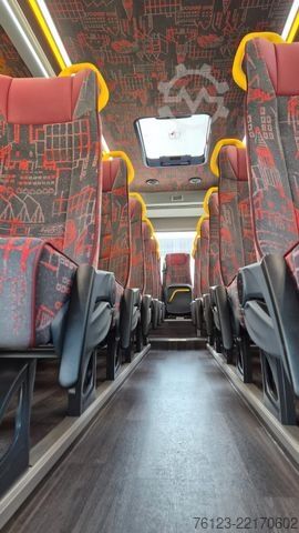 Kleinbus MERCEDES-BENZ 30 Sitzer Schul- Transferbus 519 Vorlauffahrzeug