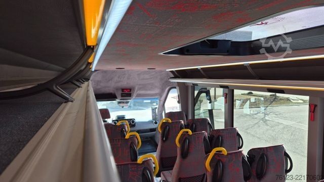 Kleinbus MERCEDES-BENZ 30 Sitzer Schul- Transferbus 519 Vorlauffahrzeug