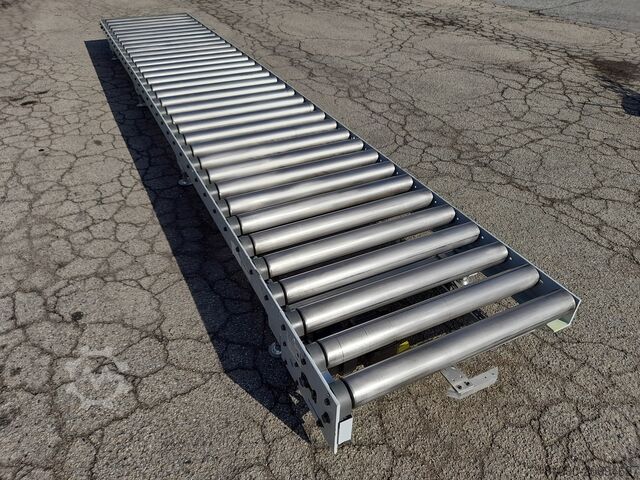 Powered roller conveyor 5200x920x300 mm, roller length L=900 mm