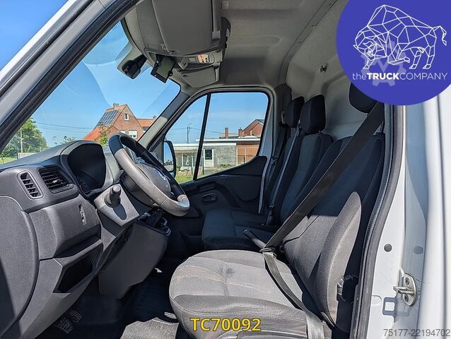 Lifting platform Renault Master 145.35 nacelle klubb