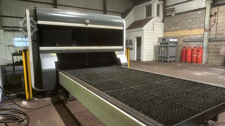 Laser cutting machine RVD SmartFibre PR 3015/6000W