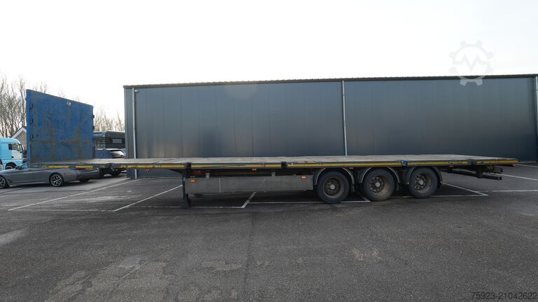 Platform trailer Pacton 3 AXLE FLATBED WITH TWISTLOCKS