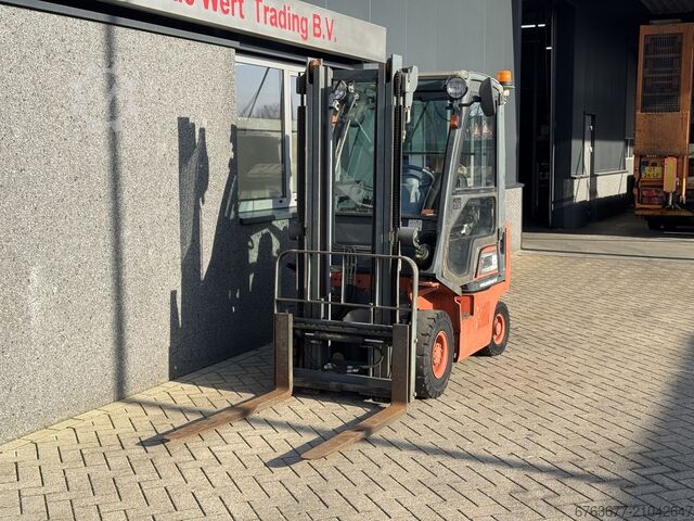 Nissan FD01A15 duplo330 sideshift / 4th function DIESEL FULL CAB. LOW HOURS NISSAN FD01A15 duplo330 sideshift / 4e Functie DIESEL FULL CAB. LOW HOURS