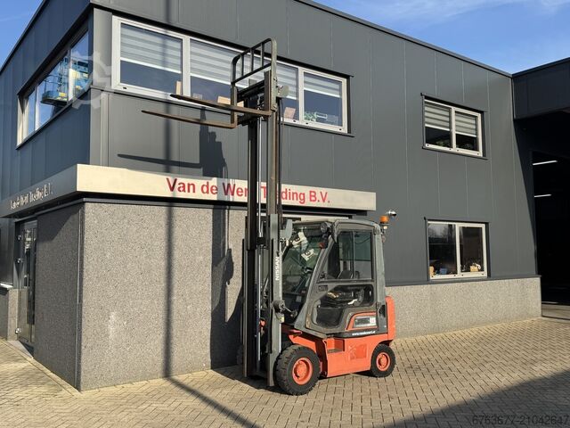 Nissan FD01A15 duplo330 sideshift / 4th function DIESEL FULL CAB. LOW HOURS NISSAN FD01A15 duplo330 sideshift / 4e Functie DIESEL FULL CAB. LOW HOURS