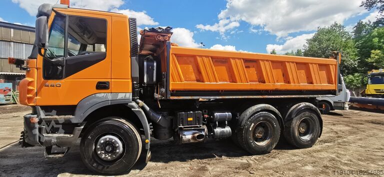 Municipal special purpose vehicle Iveco Trakker