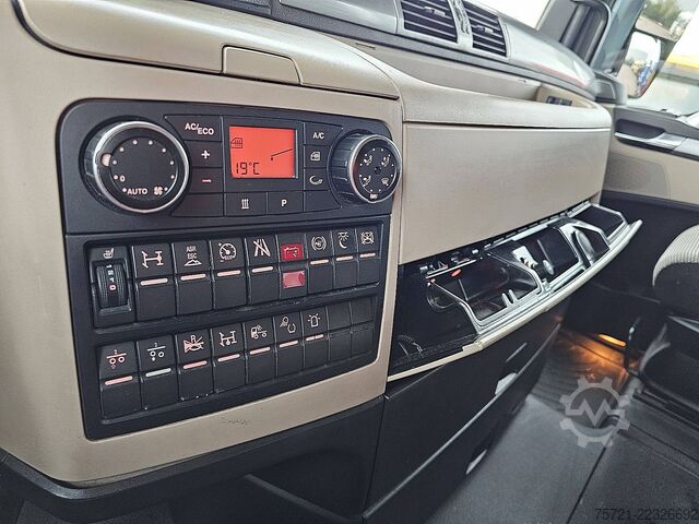Standard-SZM MAN 18.500 TGX XLX INTARDER