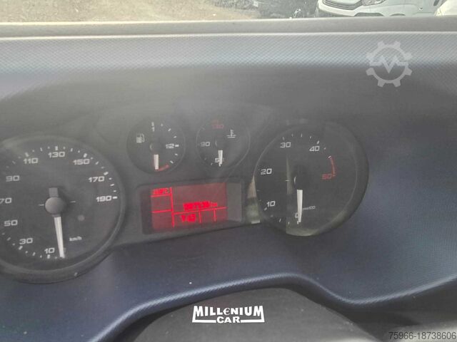 Kühlaufbauwagen IVECO 35-18 2018 CELLA 4,10 FRC 2027