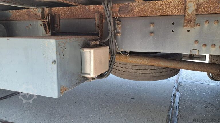 Suitcase Scania P230 * 3 x Pedalen * Loadlift 2000 kg.