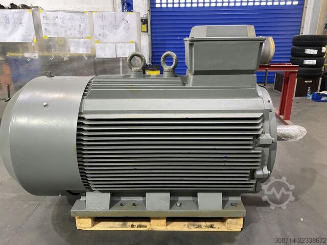 Electric motor EMZ AKR 400-06-033