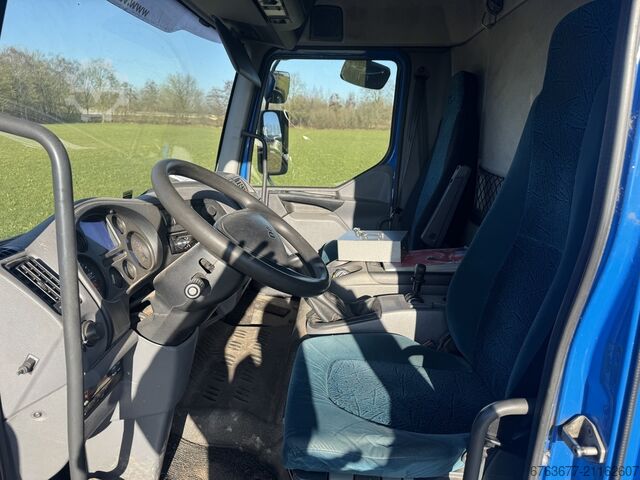 Kranwagen DAF LF 45.170 4x2 Kastenwagen mit FASSI F80A.22 Kran Baujahr 2005 DAF 45.170 4x2 bakwagen FASSI F80A.22 kraan 2005