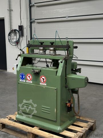 Fräsmaschine für Schubladenverbindungen OMEC 750 OMEC 750