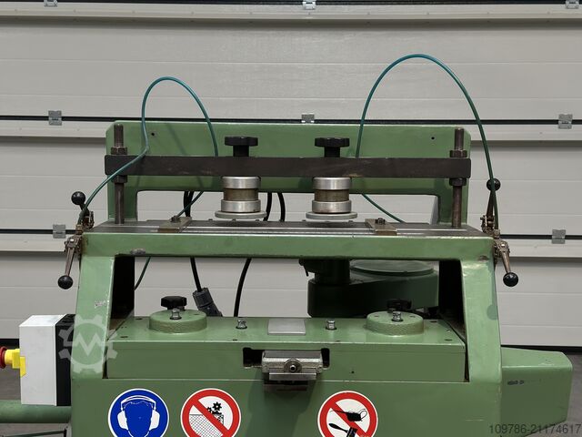 Fräsmaschine für Schubladenverbindungen OMEC 750 OMEC 750